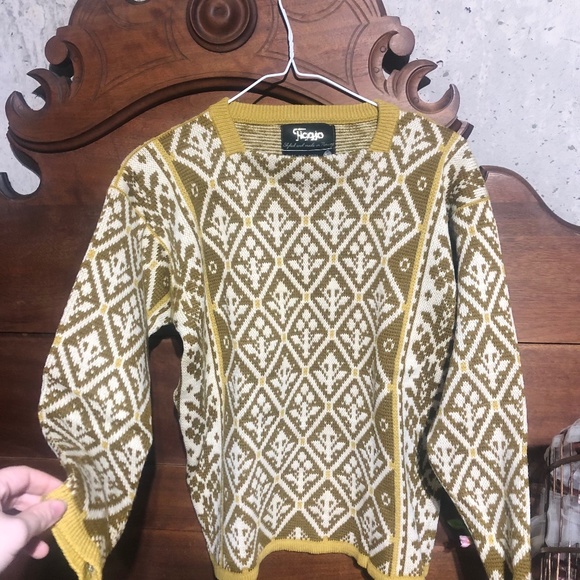 Figgjo Sweaters - RARE Figgjo Pure 100% Wool Made in Norway Golden sweater SM perfect conditio